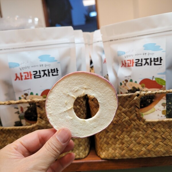 자리매김,(2025라이브특가)펀치볼 사과가 듬뿍들어간 사과김자반 45g 5봉